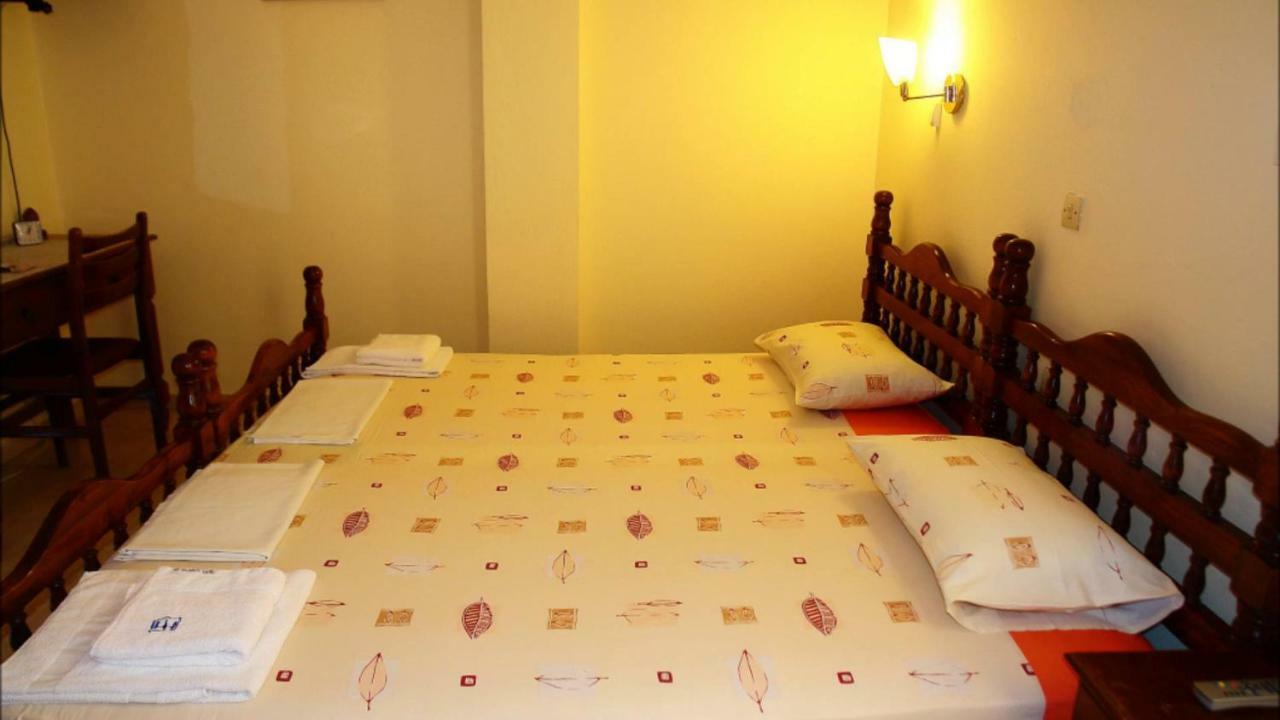 Makris * Roda (Corfu)